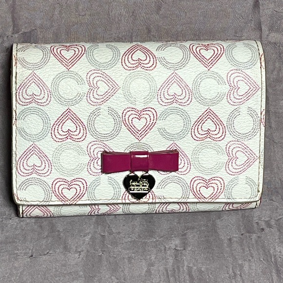 Coach Handbags - Coach Poppy White and Pink Heart Pattern Wallet